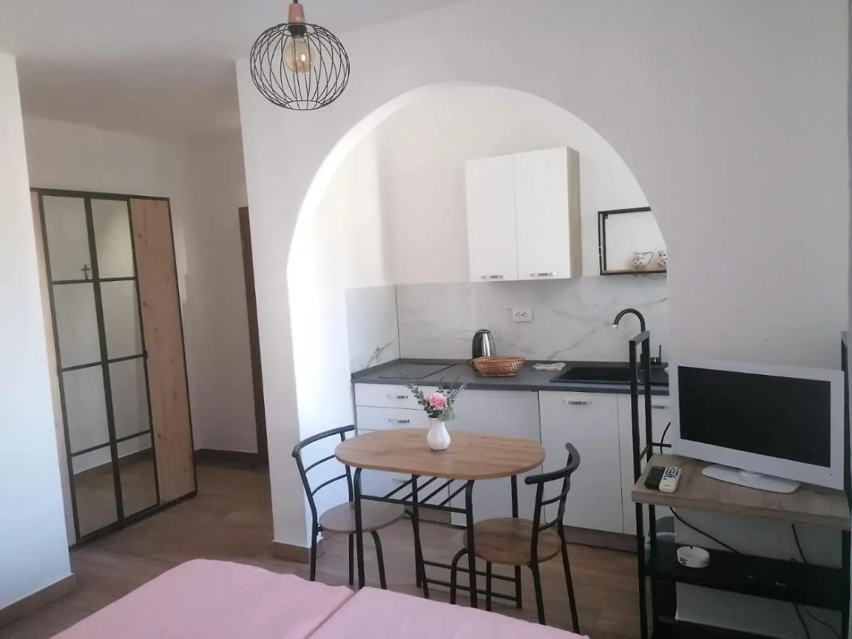 Vila Mateja Trogir