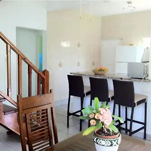https://captains-villa.maheislandhotels.com
